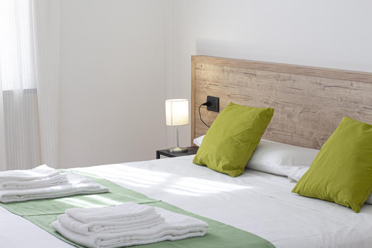 Hotel Tornielli 9 By Lvg Hotel Collection نوفارا المظهر الخارجي الصورة
