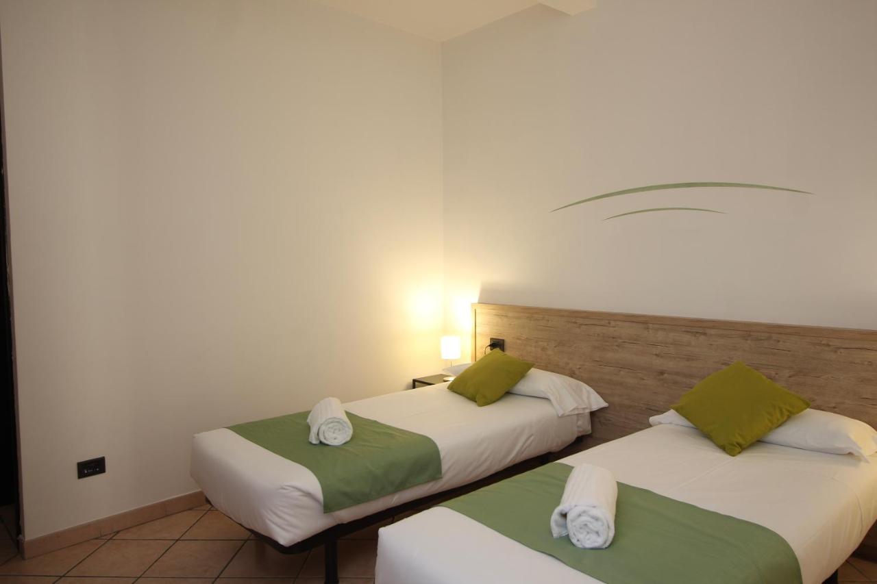 Hotel Tornielli 9 By Lvg Hotel Collection نوفارا المظهر الخارجي الصورة