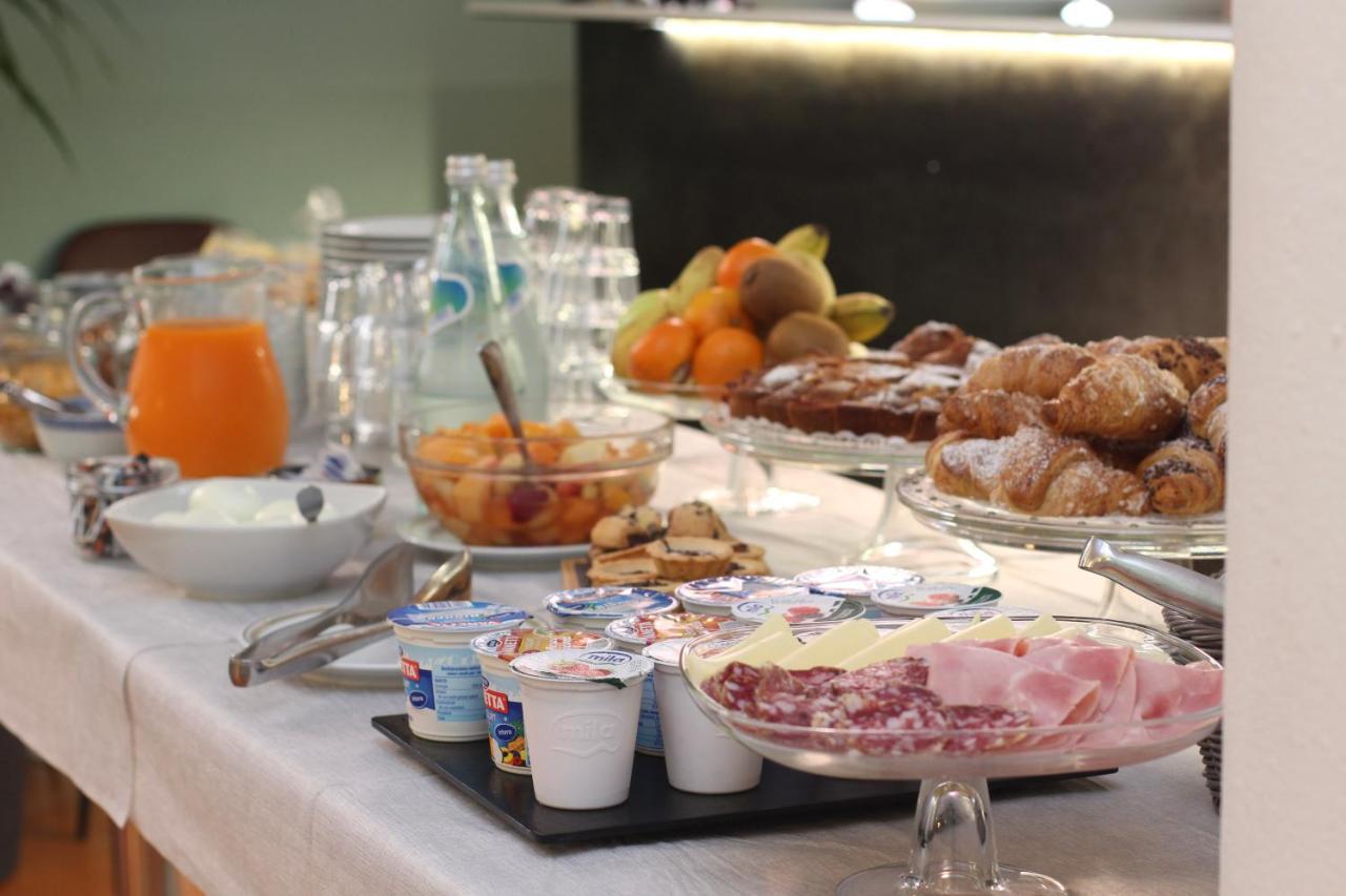 Hotel Tornielli 9 By Lvg Hotel Collection نوفارا المظهر الخارجي الصورة