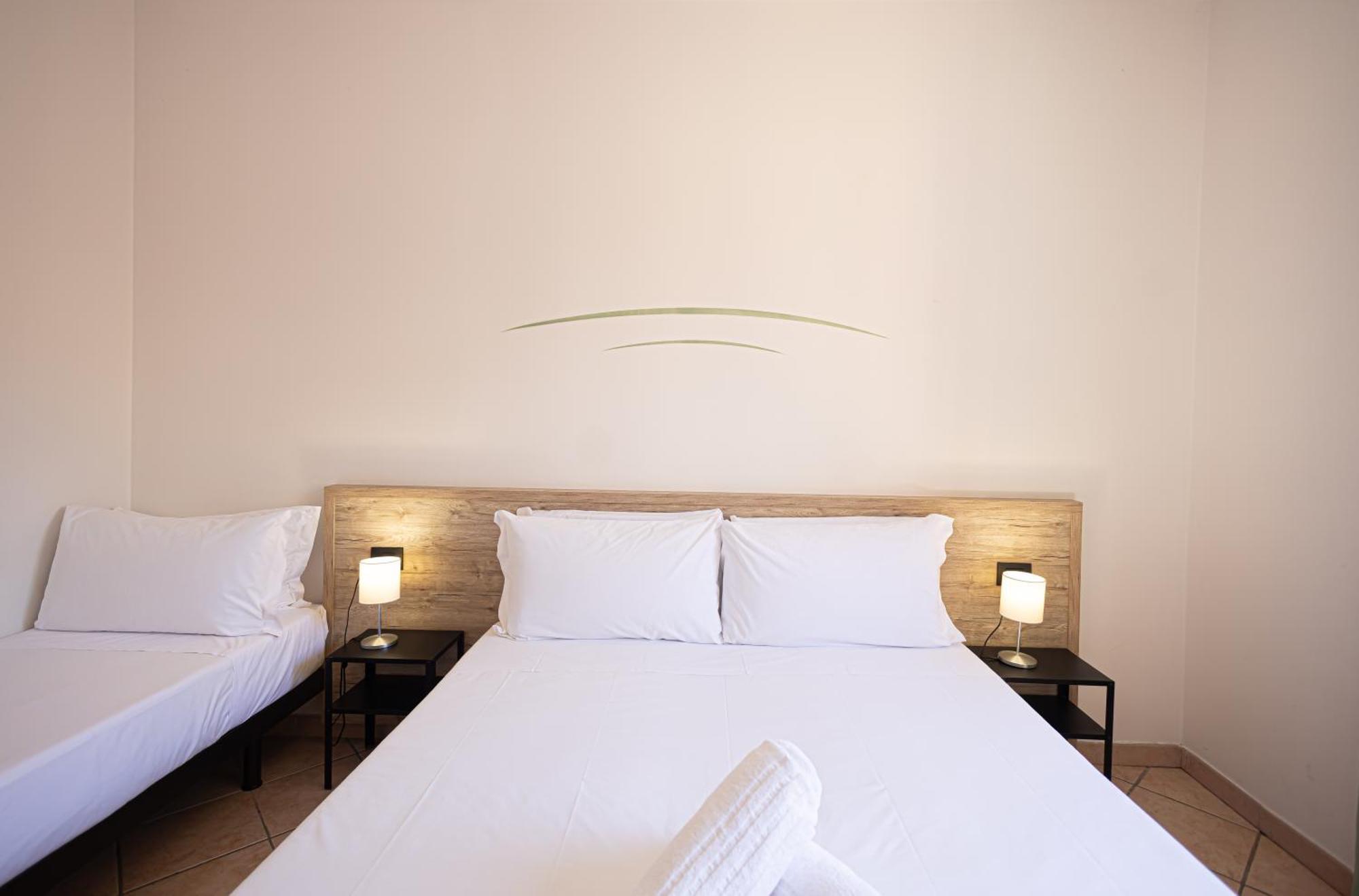 Hotel Tornielli 9 By Lvg Hotel Collection نوفارا المظهر الخارجي الصورة