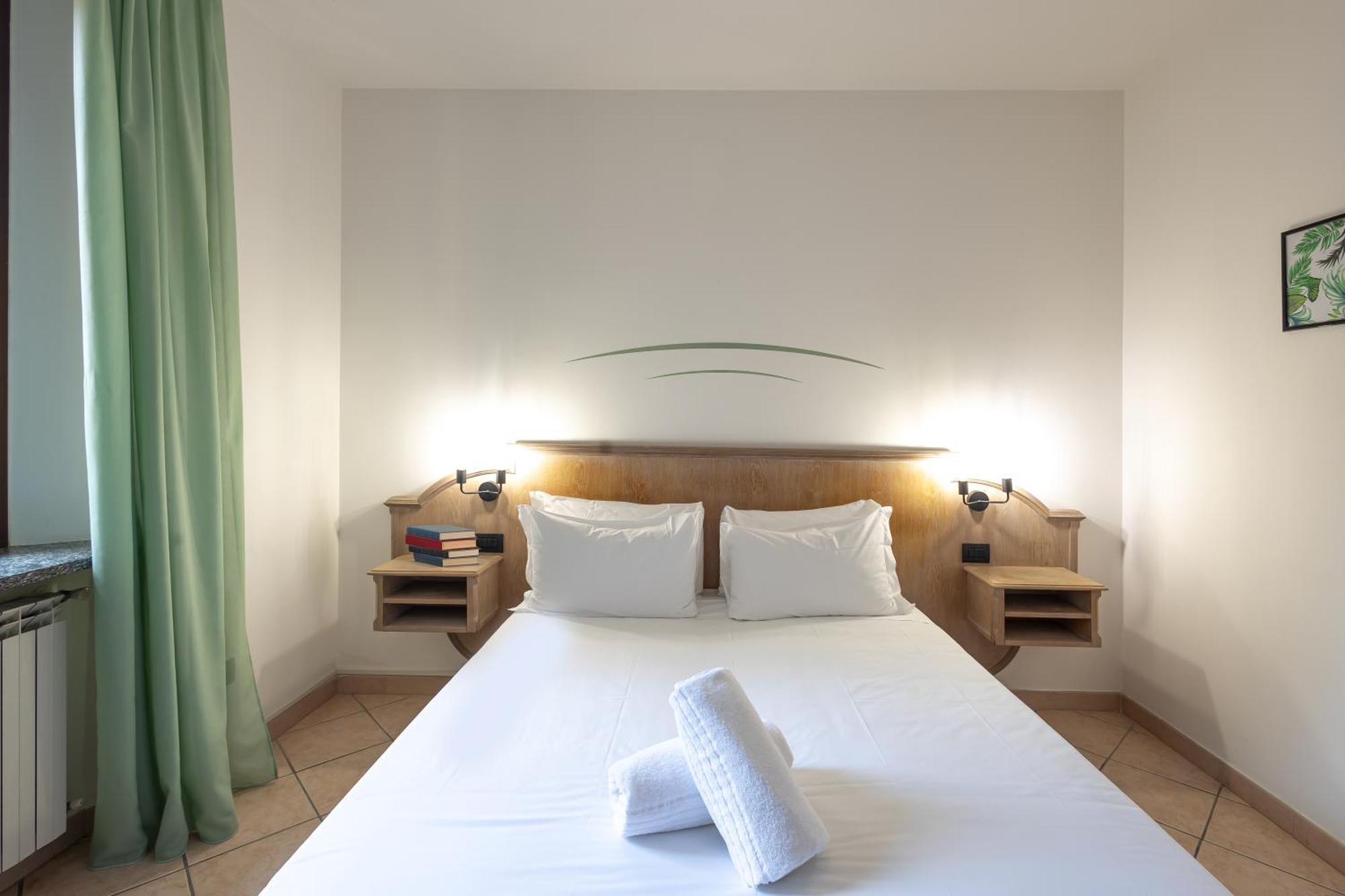 Hotel Tornielli 9 By Lvg Hotel Collection نوفارا المظهر الخارجي الصورة